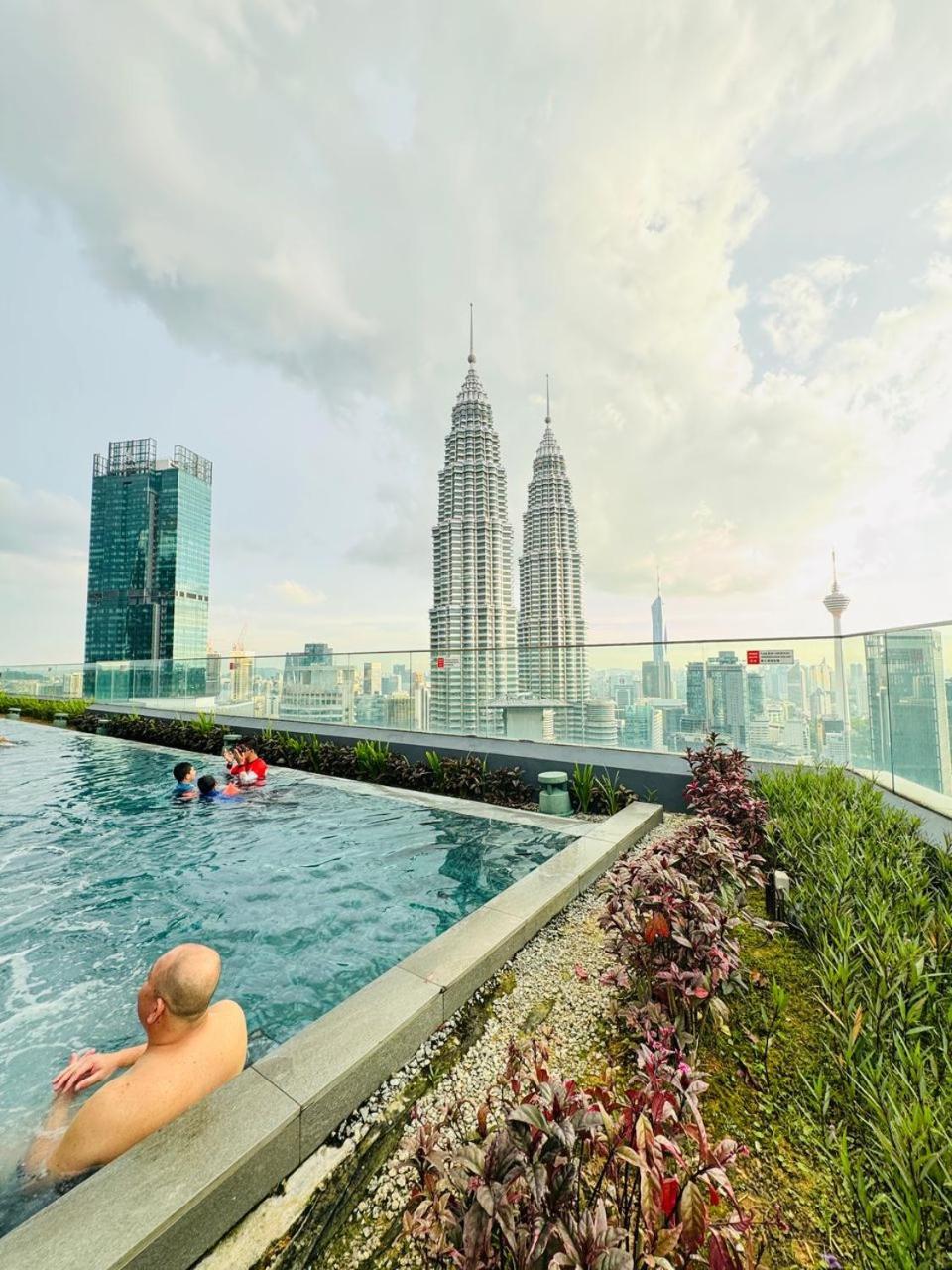 Star Residences Klcc By Collective Haus * Kuala Lumpur