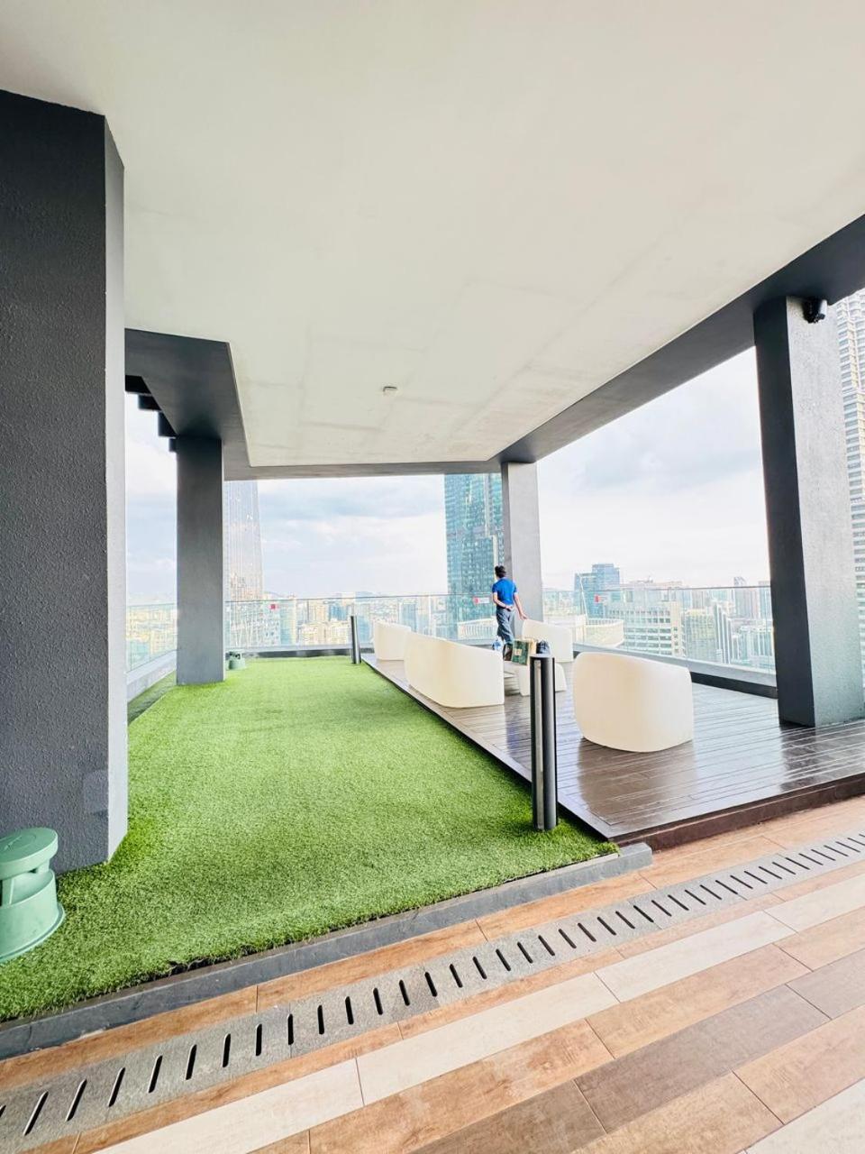 Star Residences Klcc By Collective Haus * Kuala Lumpur