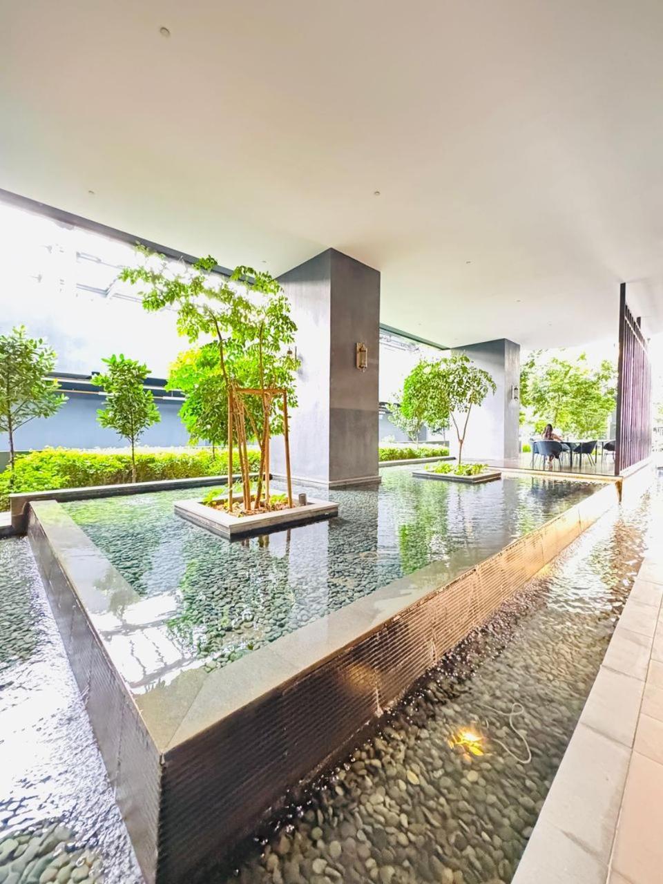 Star Residences Klcc By Collective Haus