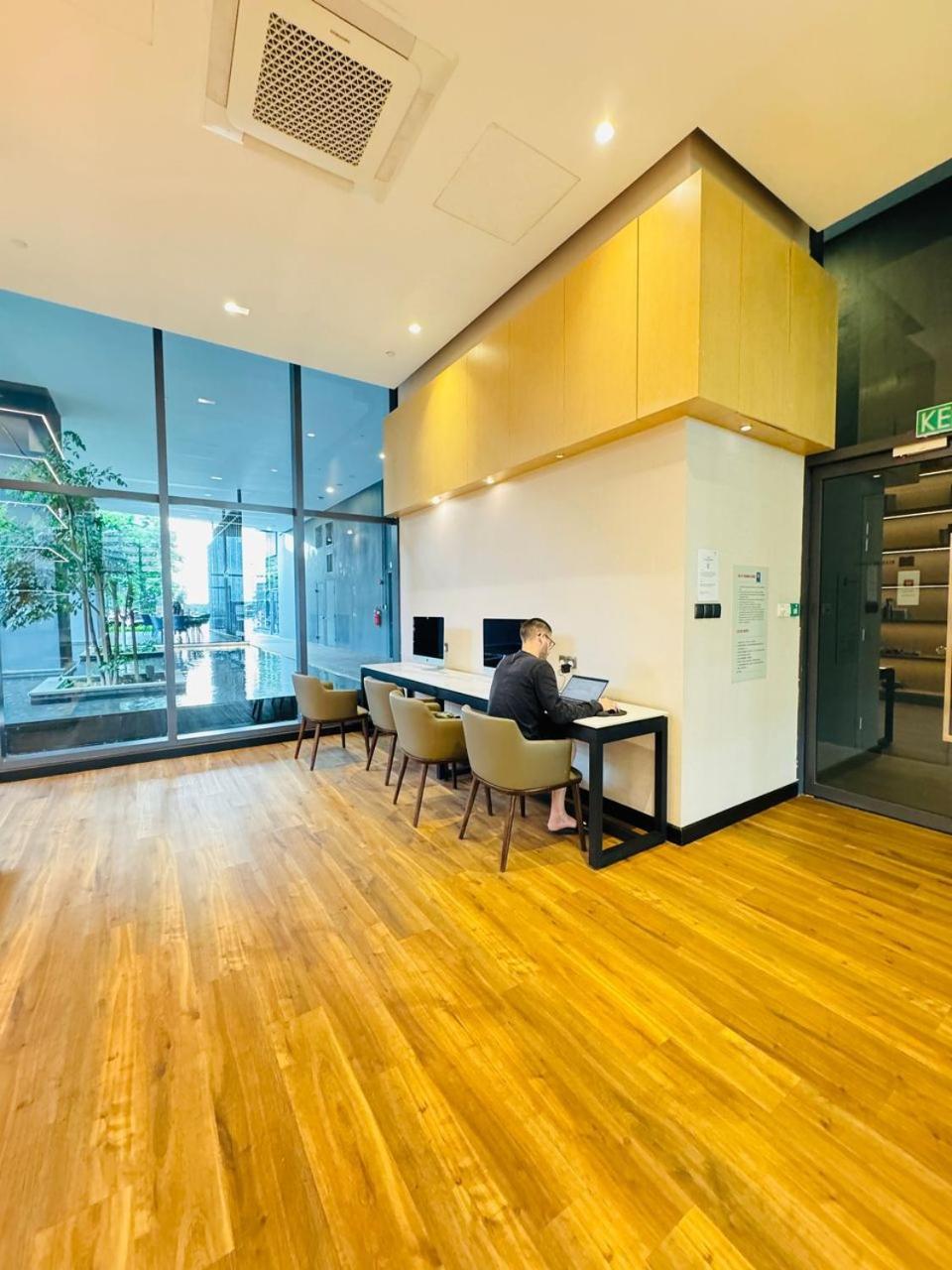 Pangsapuri Star Residences Klcc By Collective Haus *