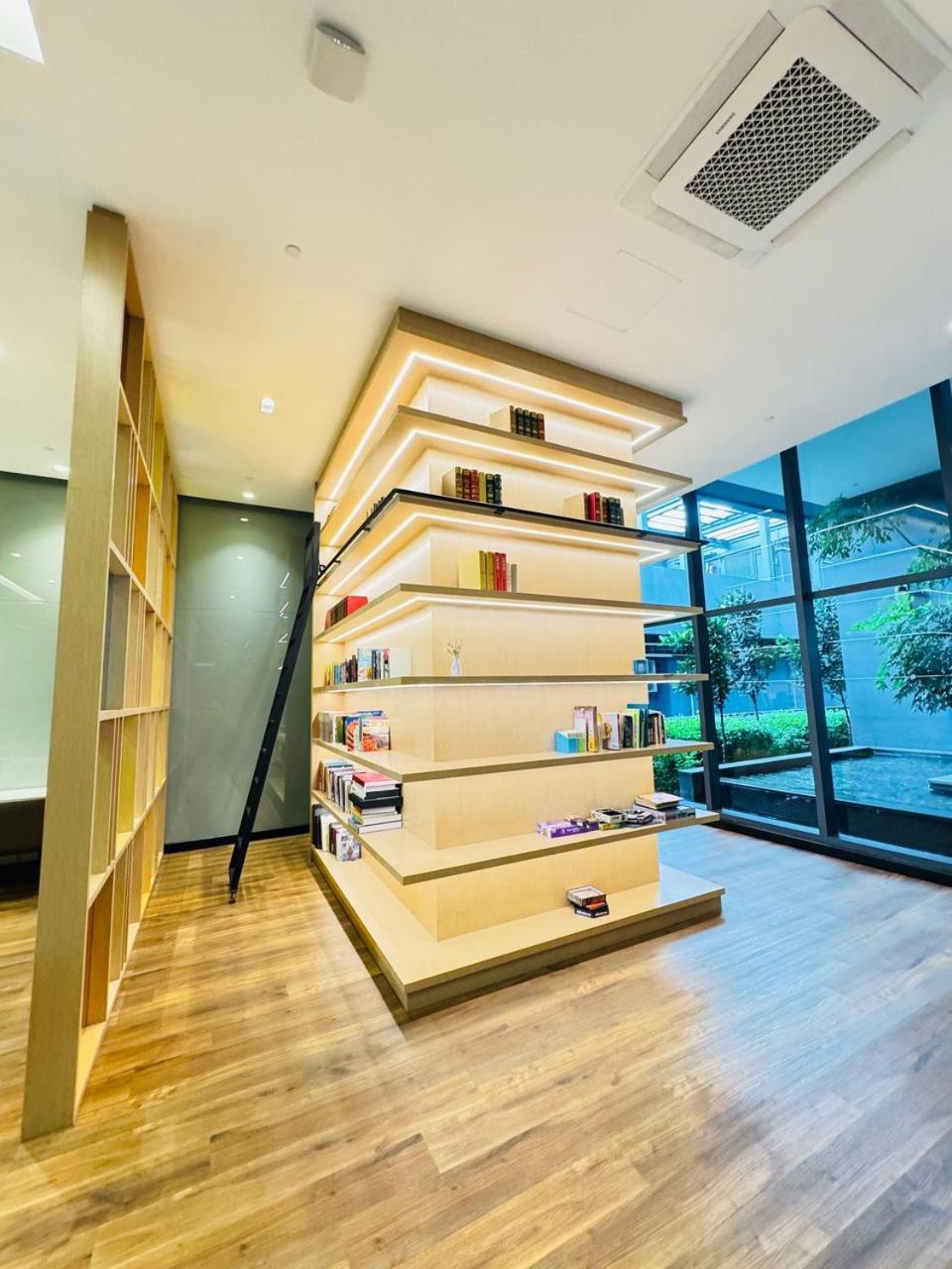Star Residences Klcc By Collective Haus *