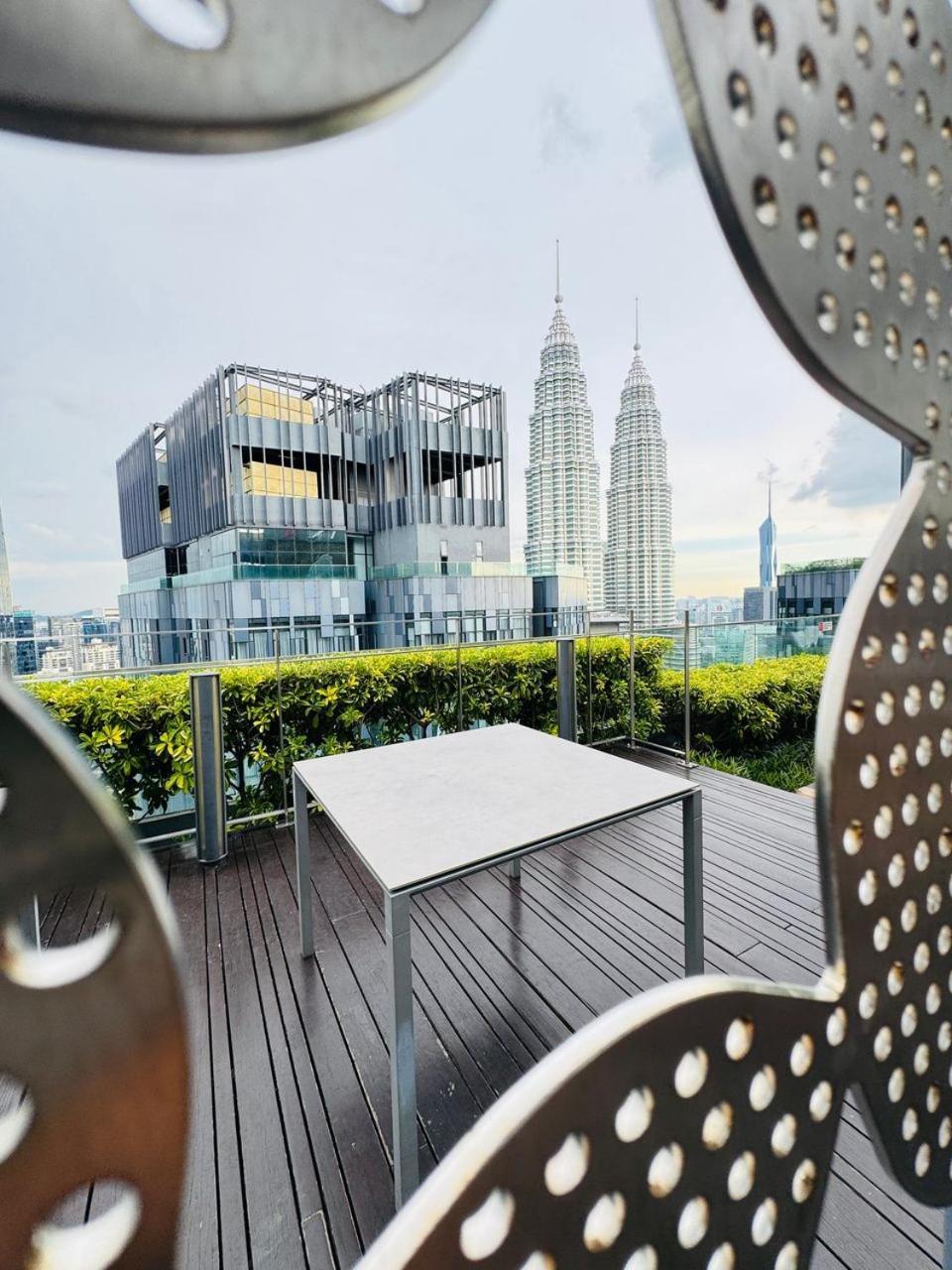 Apartment Star Residences Klcc By Collective Haus